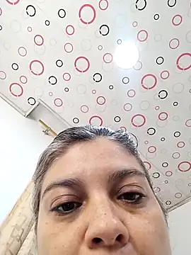 queemking online show from 03/05/26, 09:11