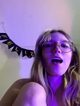 ReenKitty online show from 10/11/25, 07:51