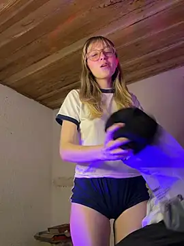 ReenKitty online show from 05/18/26, 05:02