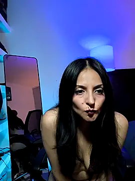 Snapshot of bombshell341 chatting on 12/17/25, 03:56 bombshell341 online show from 12/17/25, 03:56