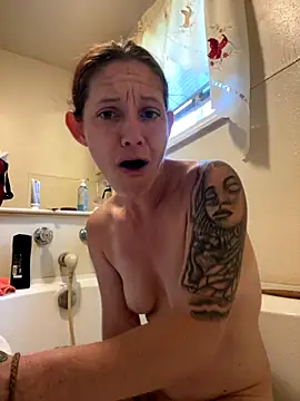 YoMomma-xoxo13 online show from 11/29/25, 05:49