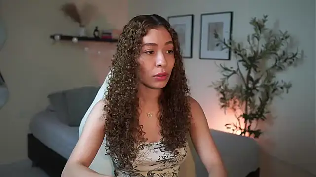 isabella-garcia- online show from 03/18/26, 01:42