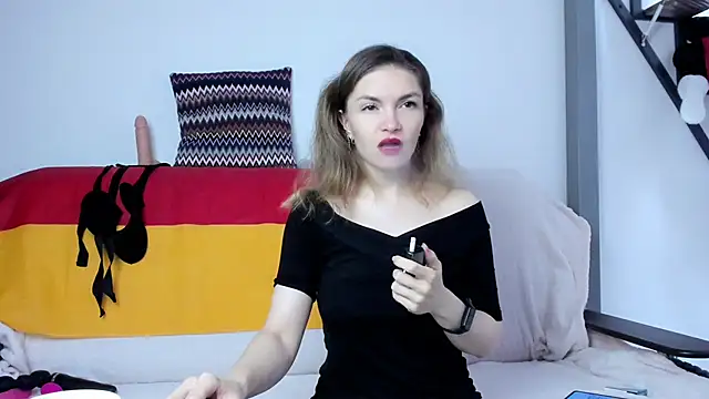 Katherine Twilight online show from 12/05/24, 03:17