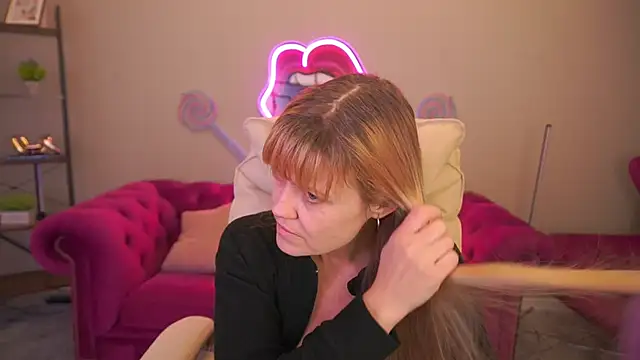 BellaLaPetit online show from 02/03/26, 03:17