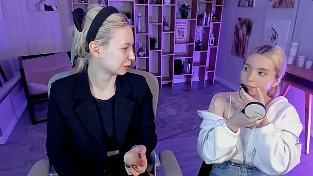 AuroraWrenfield online show from 09/20/25, 04:46