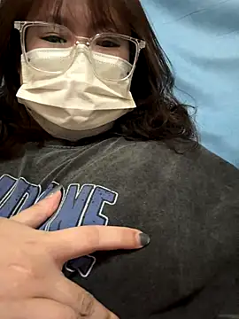 ariel 613 online show from 10/10/25, 02:16