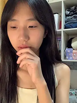 xiaotao-999 online show from 09/09/25, 04:17