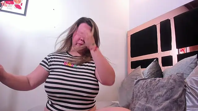 Snapshot of katherinn_gomezz chatting on 02/28/26, 12:50 katherinn gomezz online show from 02/28/26, 12:50