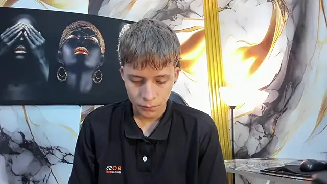 mono blonde online show from 05/24/26, 11:04