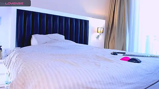 marrenaa online show from 11/29/25, 07:11