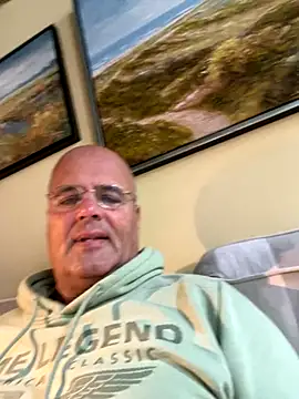 Renebisex online show from 10/23/25, 10:25