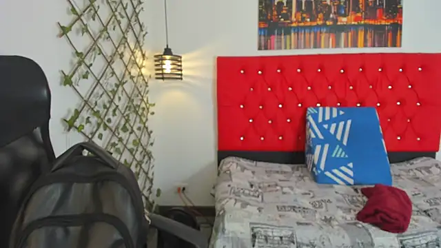 carolinacrus01 online show from 09/23/25, 03:15