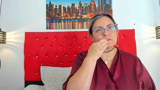 carolinacrus01 online show from 03/02/26, 04:25