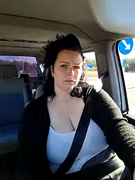 Chrissy Christal online show from 10/16/25, 08:59