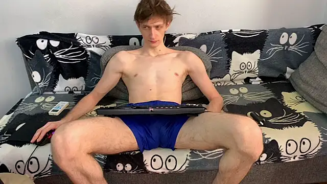 Snapshot of Velles chatting on 06/19/26, 01:04 Velles online show from 06/19/26, 01:04