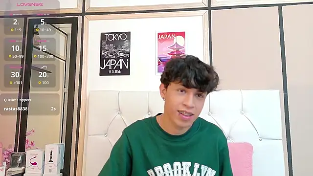 Axel  Evans online show from 11/04/25, 12:37