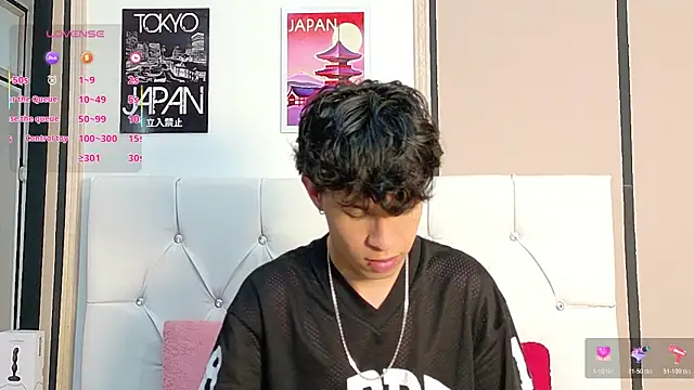 Axel  Evans online show from 11/06/25, 12:17