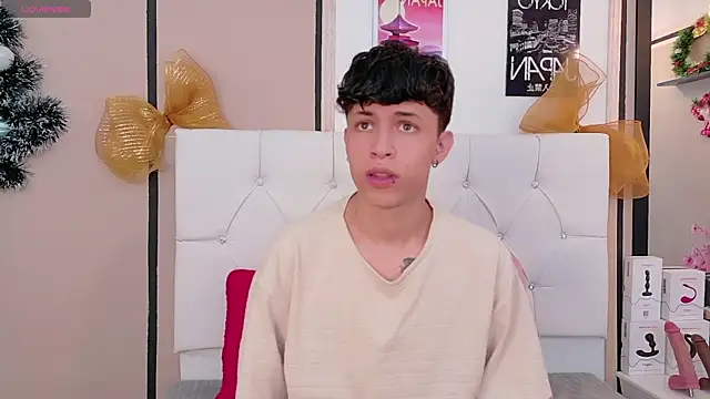 Axel  Evans online show from 12/20/25, 12:12