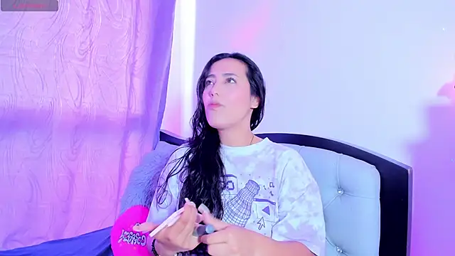 my aleja  online show from 03/24/26, 02:00