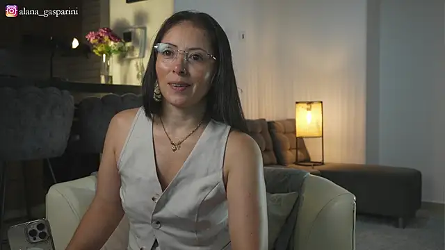 alana gasparini online show from 11/14/25, 02:43