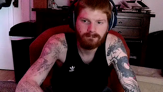 Snapshot of Magnetic127 chatting on 11/24/25, 05:45 Magnetic127 online show from 11/24/25, 05:45