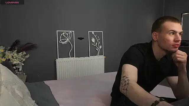 Garden of Eden  online show from 02/23/26, 04:10