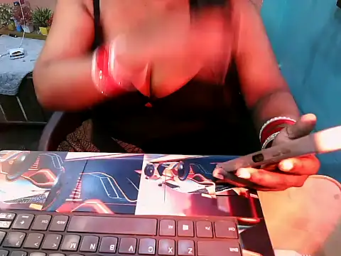 Snapshot of PREETI_BABY chatting on 07/23/26, 04:49 PREETI BABY online show from 07/23/26, 04:49