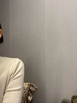 haiyan125216 online show from 12/18/25, 07:47