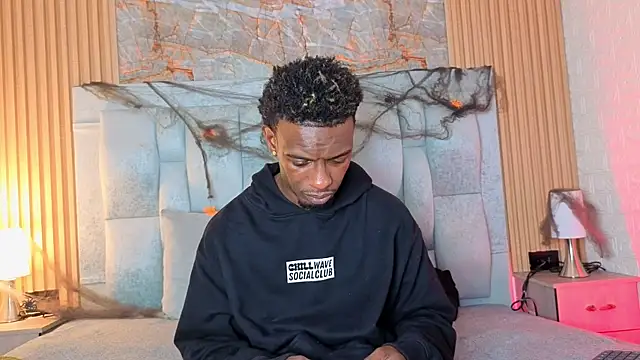 pipedark  online show from 10/13/25, 04:23