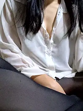 Maria2299 online show from 03/18/26, 08:23