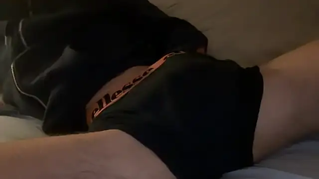 Snapshot of optingwalk25 chatting on 12/03/25, 11:36 optingwalk25 online show from 12/03/25, 11:36