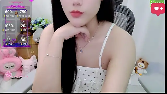 Snapshot of HanaYourlove chatting on 05/17/26, 12:45 HanaYourlove online show from 05/17/26, 12:45