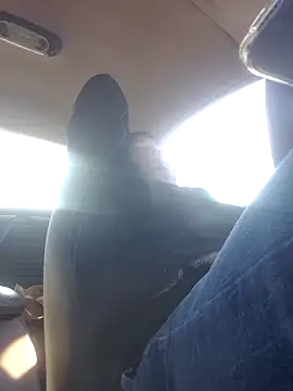 Snapshot of uratre chatting on 11/28/25, 08:44 uratre online show from 11/28/25, 08:44