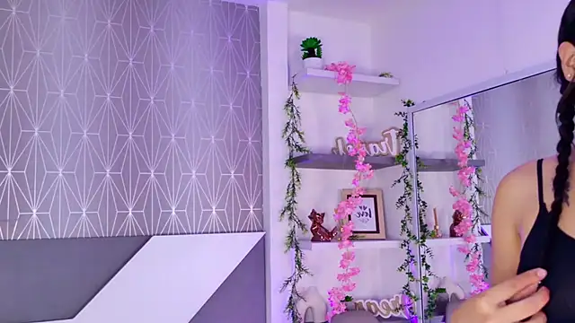 Snapshot of Celine_Lee chatting on 09/10/25, 05:13 Celine Lee online show from 09/10/25, 05:13