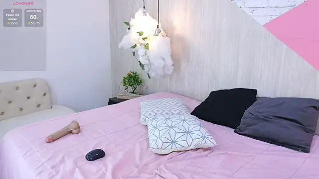 sophia brunette  online show from 02/28/26, 11:33