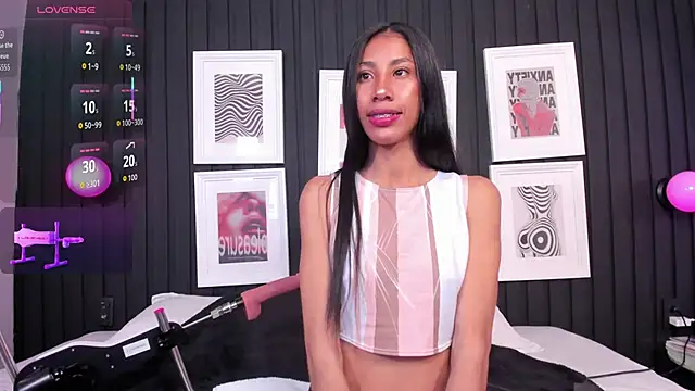 chiara evanns online show from 10/07/25, 11:18