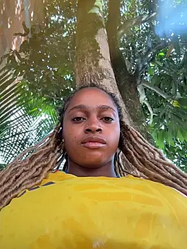 Snapshot of darle_volant chatting on 07/07/26, 01:37 darle volant online show from 07/07/26, 01:37