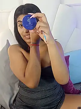 Snapshot of Kaylachannell chatting on 06/11/26, 03:48 Kaylachannell online show from 06/11/26, 03:48