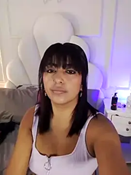 Snapshot of Kaylachannell chatting on 07/10/26, 03:33 Kaylachannell online show from 07/10/26, 03:33
