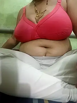 chocobbsneha567 online show from 12/14/25, 09:47