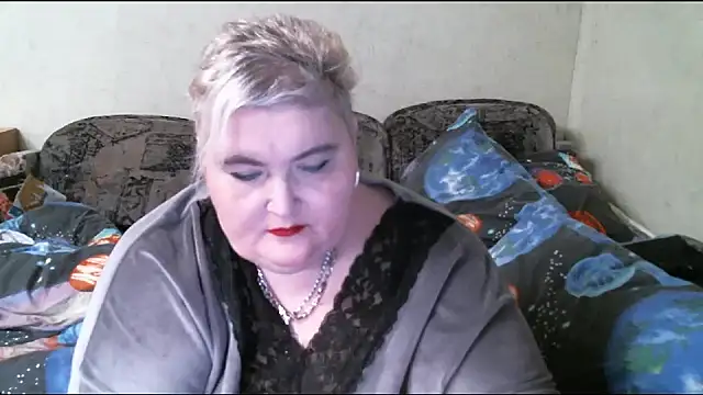 Snapshot of Lana555 chatting on 02/21/25, 06:15 Lana555 online show from 02/21/25, 06:15