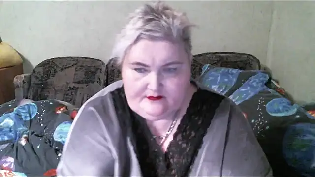 Snapshot of Lana555 chatting on 02/25/25, 04:21 Lana555 online show from 02/25/25, 04:21