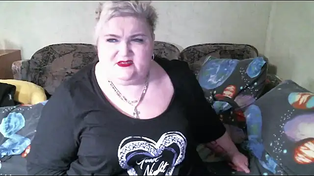 Snapshot of Lana555 chatting on 02/27/25, 05:04 Lana555 online show from 02/27/25, 05:04
