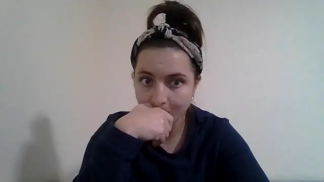 DInaraXRose online show from 09/17/25, 06:20