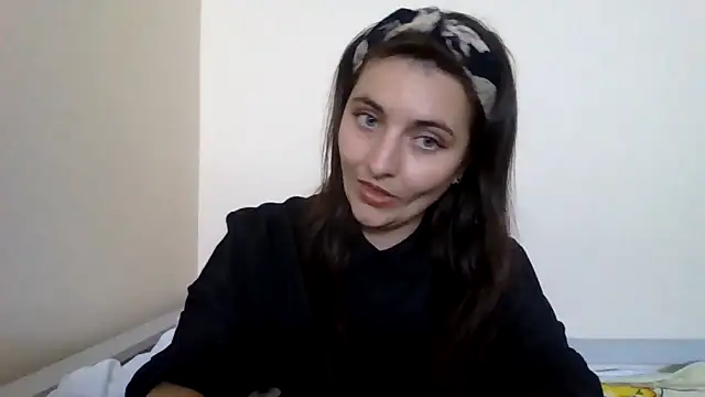 DInaraXRose online show from 09/26/25, 11:47