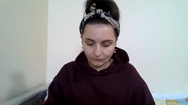 DInaraXRose online show from 10/13/25, 09:53