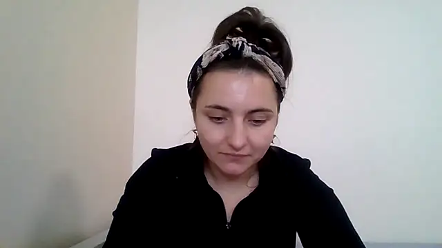 DInaraXRose online show from 10/17/25, 11:35