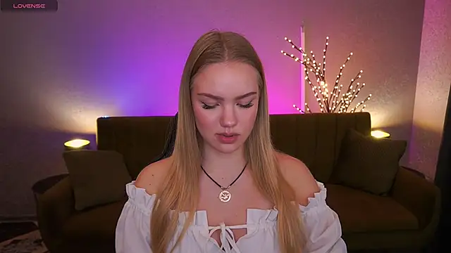 CelesteNoir online show from 11/18/25, 07:46