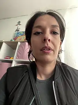 Piggiteablacktea online show from 04/17/26, 02:31