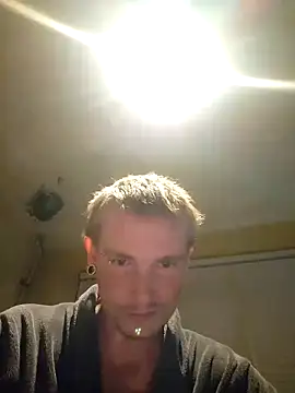 piercingpik online show from 09/30/25, 07:41